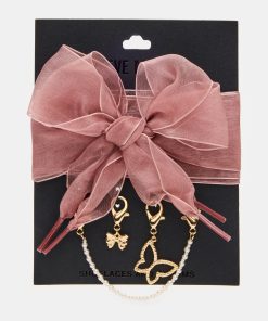 SHOE LACES AND CHARMS PINK