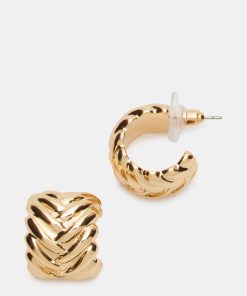 WOVEN HUGGIE EARRINGS GOLD