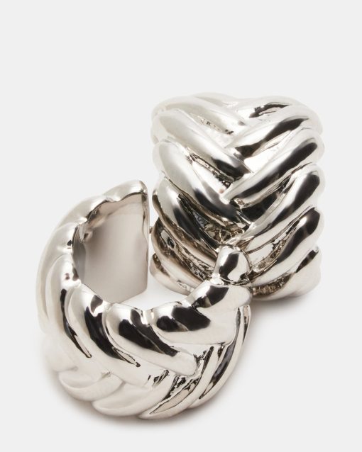 WOVEN HUGGIE EARRINGS SILVER - Image 2